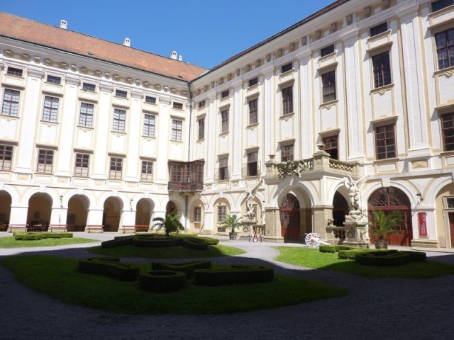 2015
